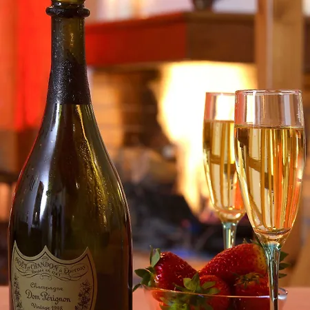 Ef Zin Πανσιόν