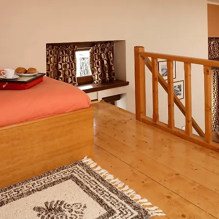 Πανσιόν Ef Zin 4*