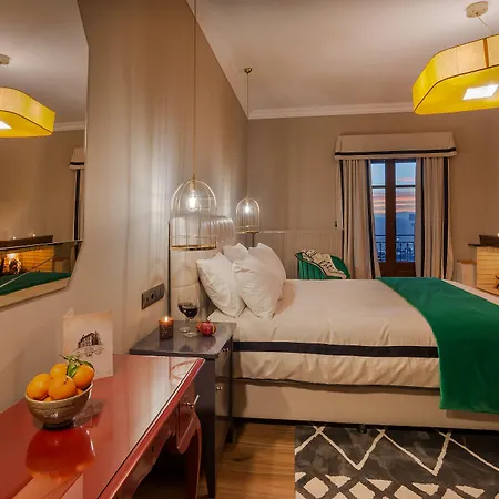 Ef Zin Πανσιόν 4*